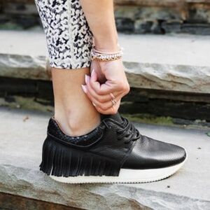 Assesses Black Leather Fringe sneaker